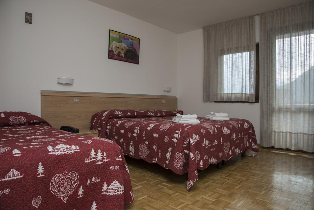Hotel Cima Tosa ซาน ลอเรนโซ อิน บานาเล ภายนอก รูปภาพ